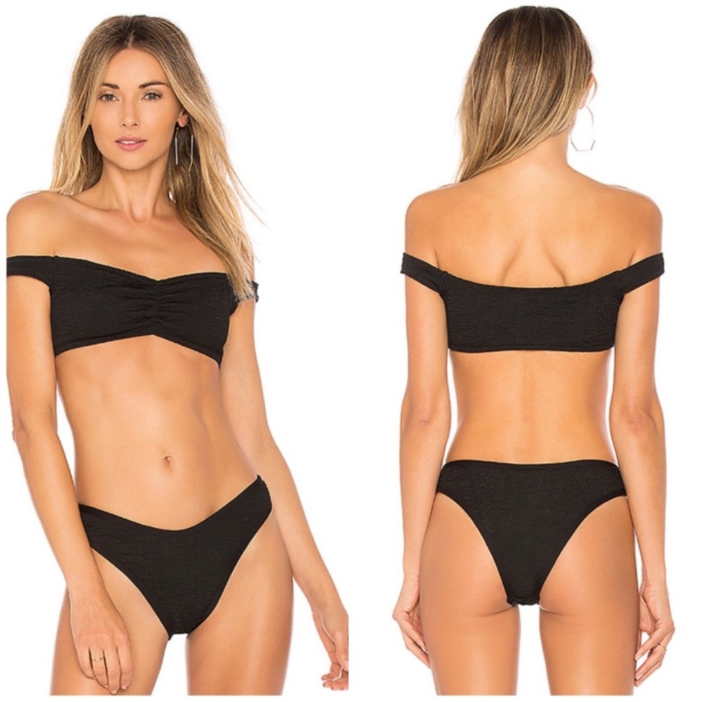 L*Space Ziggy Off the Shoulder Bikini Top Pucker Up Black Size Small NWT